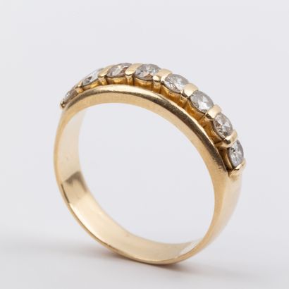 Half wedding band, brilliant-cut diamonds,...