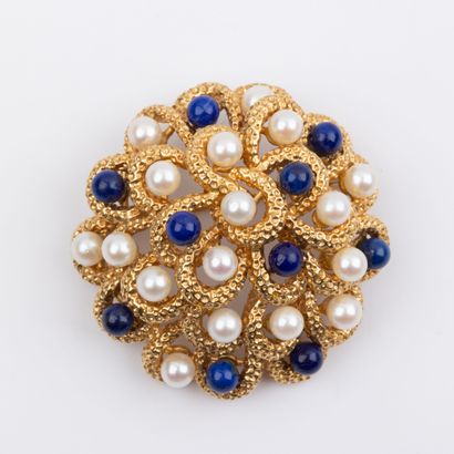 Important brooch decorated with stylized...