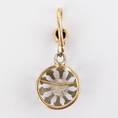 Pendentif diamant taille rose, monture or...