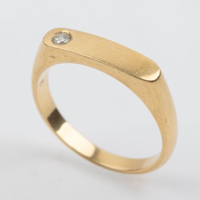 Modernist ring, brilliant-cut diamonds approx....