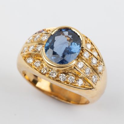 Large Ceylon sapphire ring, approx. 2.80...