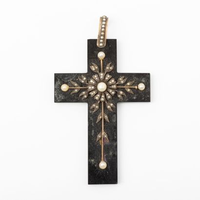 Important pendentif croix , onyx, or 18K...