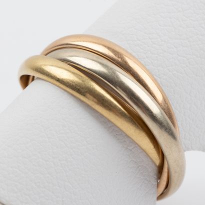Triple 18K gold wedding band in the Cartier...
