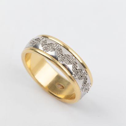 Mobile wedding band with geometric decoration,...