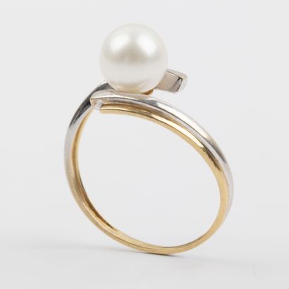 Cultured pearl ring, diam:7.1mm approx, set...