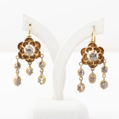 Pair of sleeper earrings, 18K gold and rose-cut...