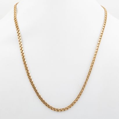 Fancy mesh necklace in 18K gold 
Weight:...