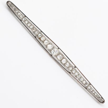 Barrette brooch, rose-cut diamonds, set in...