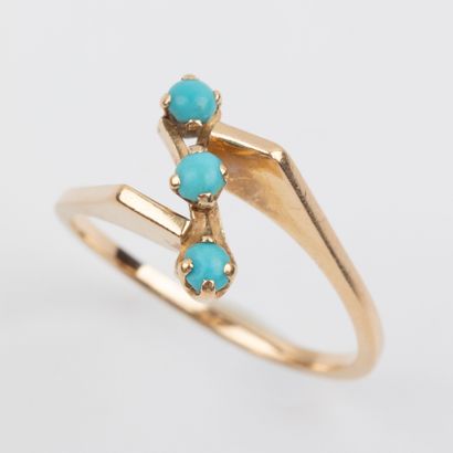 Bague pierres bleues monture asymétrique...
