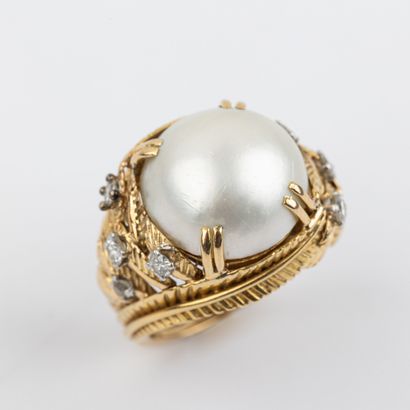 Mabé pearl 