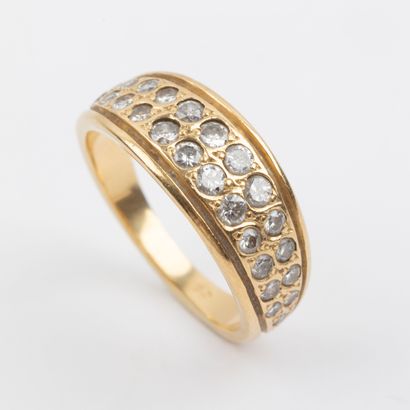 Band ring, paved with brilliant-cut diamonds...