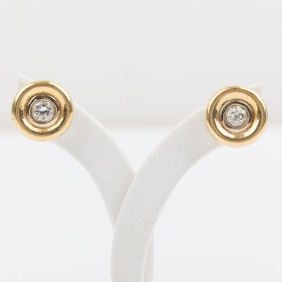 Pair of stud earrings, 18K gold and old-cut...
