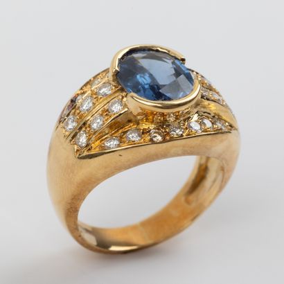 Large Ceylon sapphire ring, approx. 2.80...