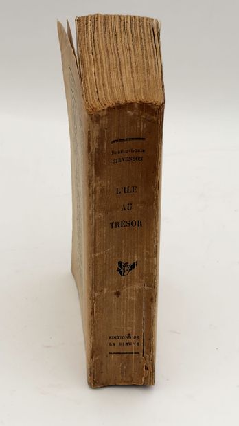 STEVENSON (R.-L.). L'ÎLE AU TRÉSOR. Traduit...