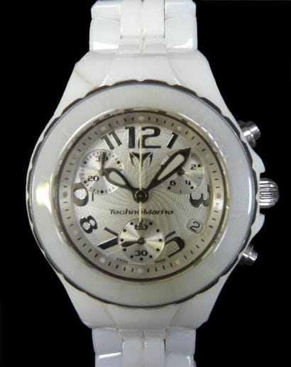 TECHNOMARINE
Montre en céramique blanche...