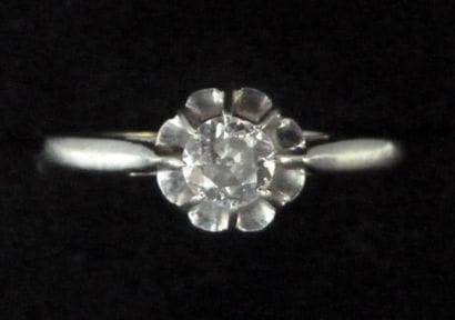 Bague solitaire diamant taille ancienne,...