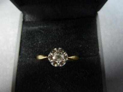 Bague solitaire diamant taille ancienne 0,10...