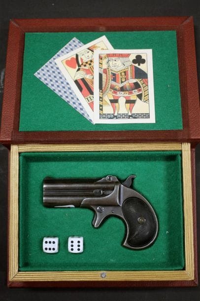 Pistolet Derringer Remington à deux canons...