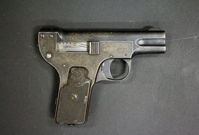 Pistolet semi-automatique « Charles Clement...