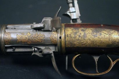 Grand revolver à silex à 4 coups signé «...