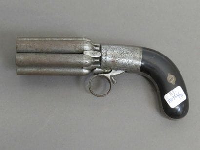 Poivrière système Mariette à 6 canons (damas)...