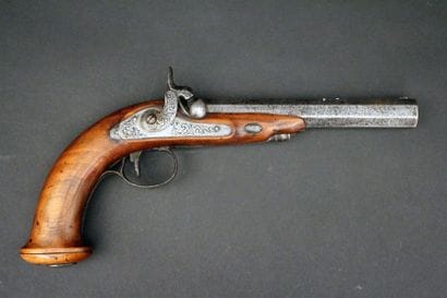 Pistolet de tir ou de défense à percussion...
