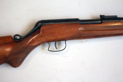 Carabine mono coup à système M.A.S. calibre...