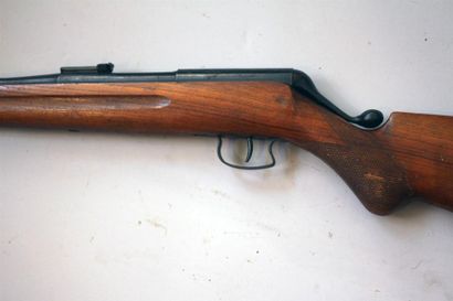 Carabine mono coup à système M.A.S. calibre...