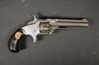 Petit revolver top break Smith et Wesson...