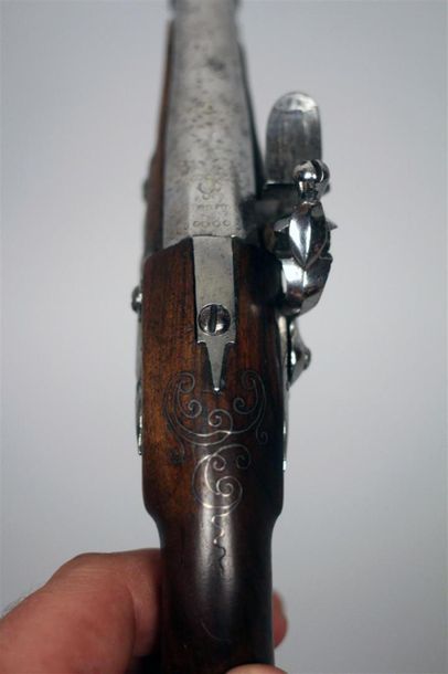 Joli pistolet à silex de gousset époque Louis...