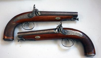 Belle paire de pistolets « Howda » doubles...