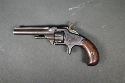Petit revolver top break Smith et Wesson...