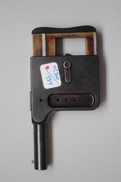 Pistolet à répétition mécanique « le Gaulois...