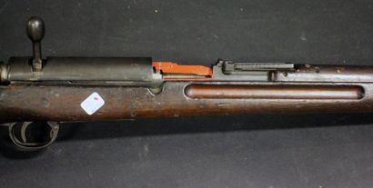Coupe didactique d'un fusil réglementaire...