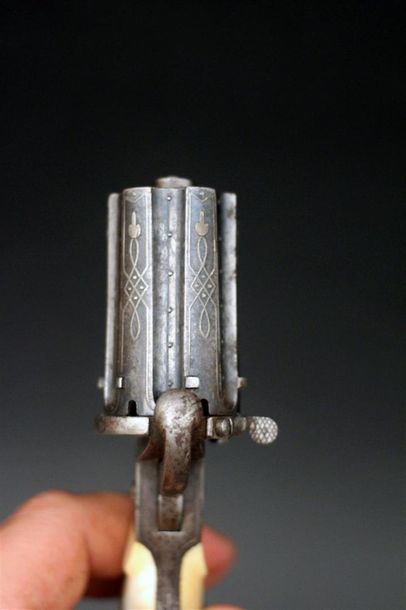 Poivrière calibre 7mm à broche système «...