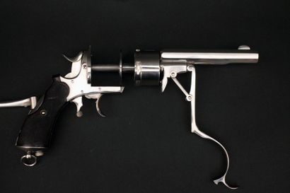 Grand revolver « Galand » à canon avançant...
