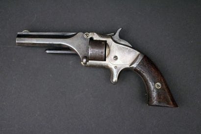 X10.Petit revolver top break Smith et Wesson...
