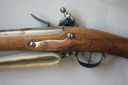 Joli fusil réglementaire français modèle...
