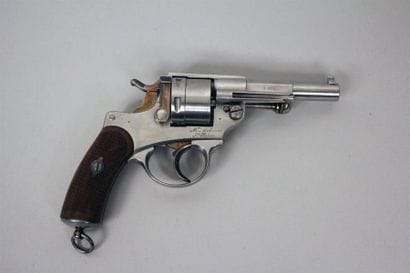 Revolver 1873 n F70965 de la série 1875 Revolver...