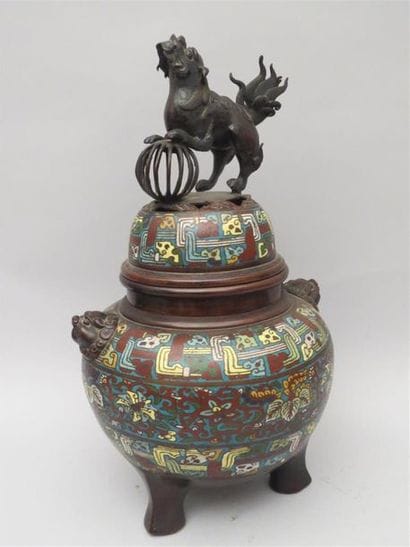 Brûle-parfum en bronze champlevé. 
Japon,...