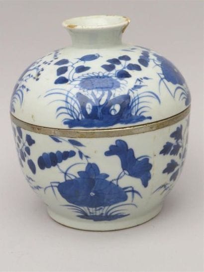 Pot à gingembre en porcelaine blanc et bleu...