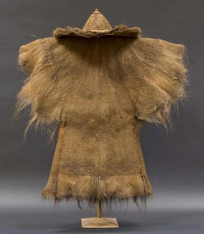 Costume et coiffe en feuille de riz (accidents...