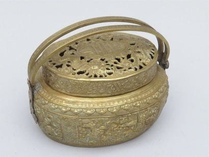 Diffuseur à parfum (ou boîte à grillon) en...