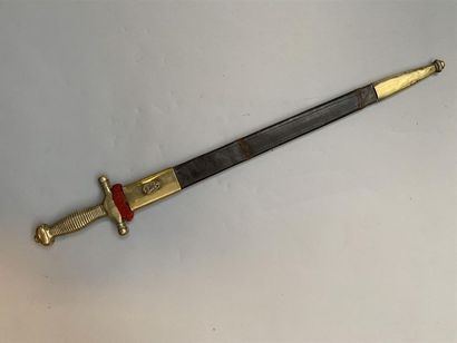 Intéressant glaive de la Garde Nationale...