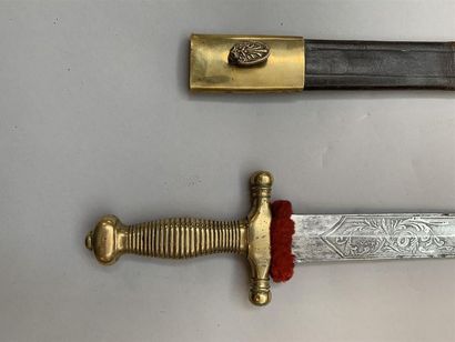Intéressant glaive de la Garde Nationale...