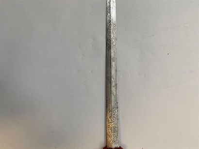 Intéressant glaive de la Garde Nationale...