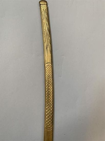 Sabre à la mameluk, fusée en bronze monobloc...