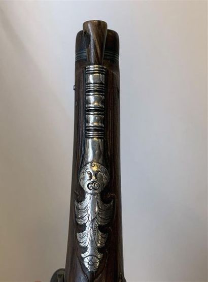 Joli pistolet de demi-arçon espagnol monté...