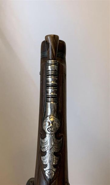 Joli pistolet de demi-arçon espagnol monté...