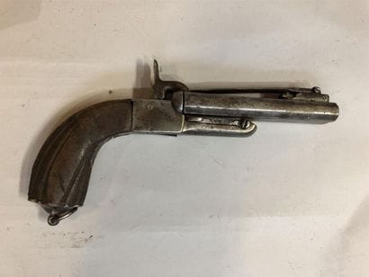 Lot de 3 armes de poing de défense (1 pistolet...